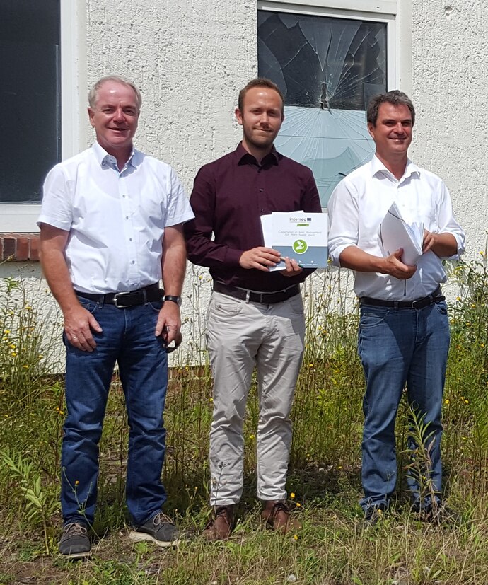 Das Foto zeigt das LUMAT Team: Es sind die Herren Bernd Siemer, Karl Eckert und Dr. Uwe Ferber.