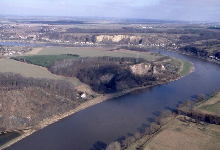 Foto: Die vorgeschichtlichen Burgen an der Rauen Furt